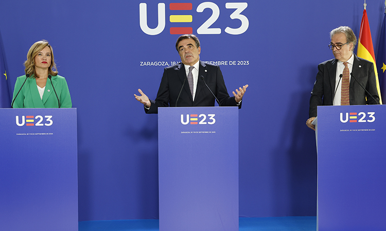 EU ministers pledge to reduce university dropout rates