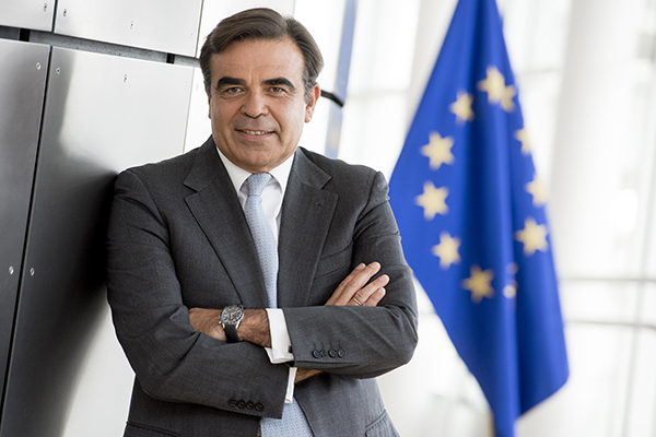 Schinas takes over research, innovation and education commissioner portfolio 