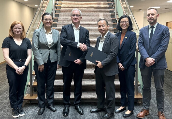 Imperial and National University of Singapore sign major research partnership