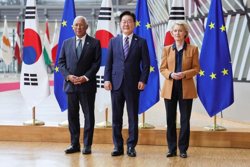 EU and Republic of Korea bolster strategic partnership with new areas of cooperation